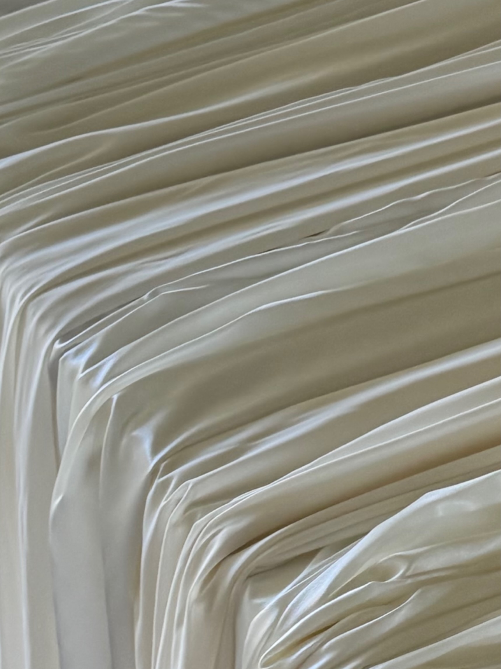 Ivory satin, draped from the bridal table to the floor.
Subtle gathers that catch the light and set the mood.
Styling available, DM to enquire