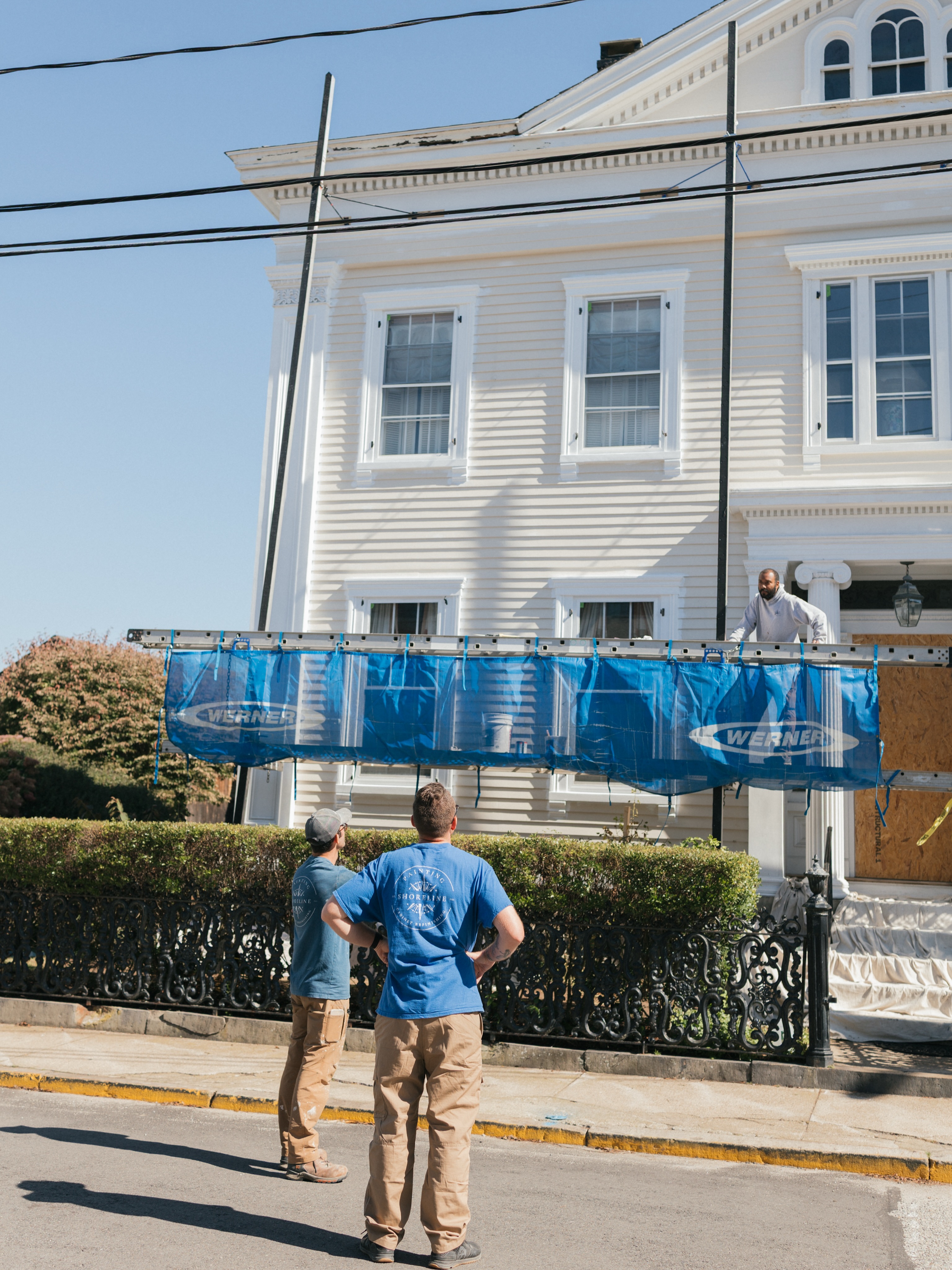 A beautiful day on the job with the Shoreline crew!
There’s something special about working on homes with this much character 💙