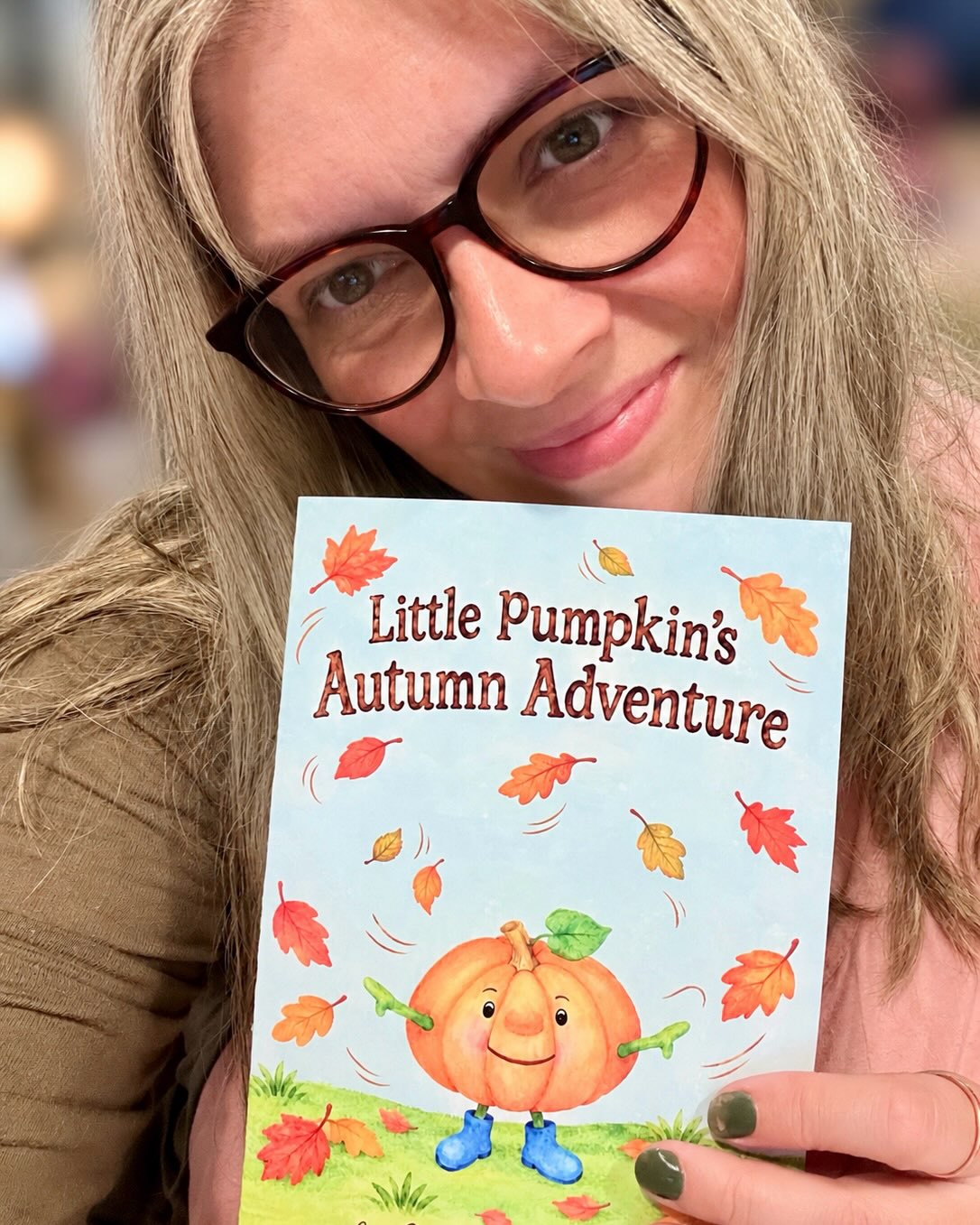 Little pumpkins Autumn Adventure! When all your work comes together and you can finally hold months of work in your hands … Little pumpkin was first painted over 20 years ago and here he is at last having an adventure!
This little book is perfect for pre-schoolers who can join Little Pumpkin and his little blue wellies as he discovers all the wonderful things autumn has to offer!
From crunchy leaves and muddy puddles to apple picking, woodland friends and windy-day adventures, there’s something magical waiting around every corner.
A little world full of autumn magic, perfect for little imaginations. Available in my shop -> www.mariainthewood.co.uk