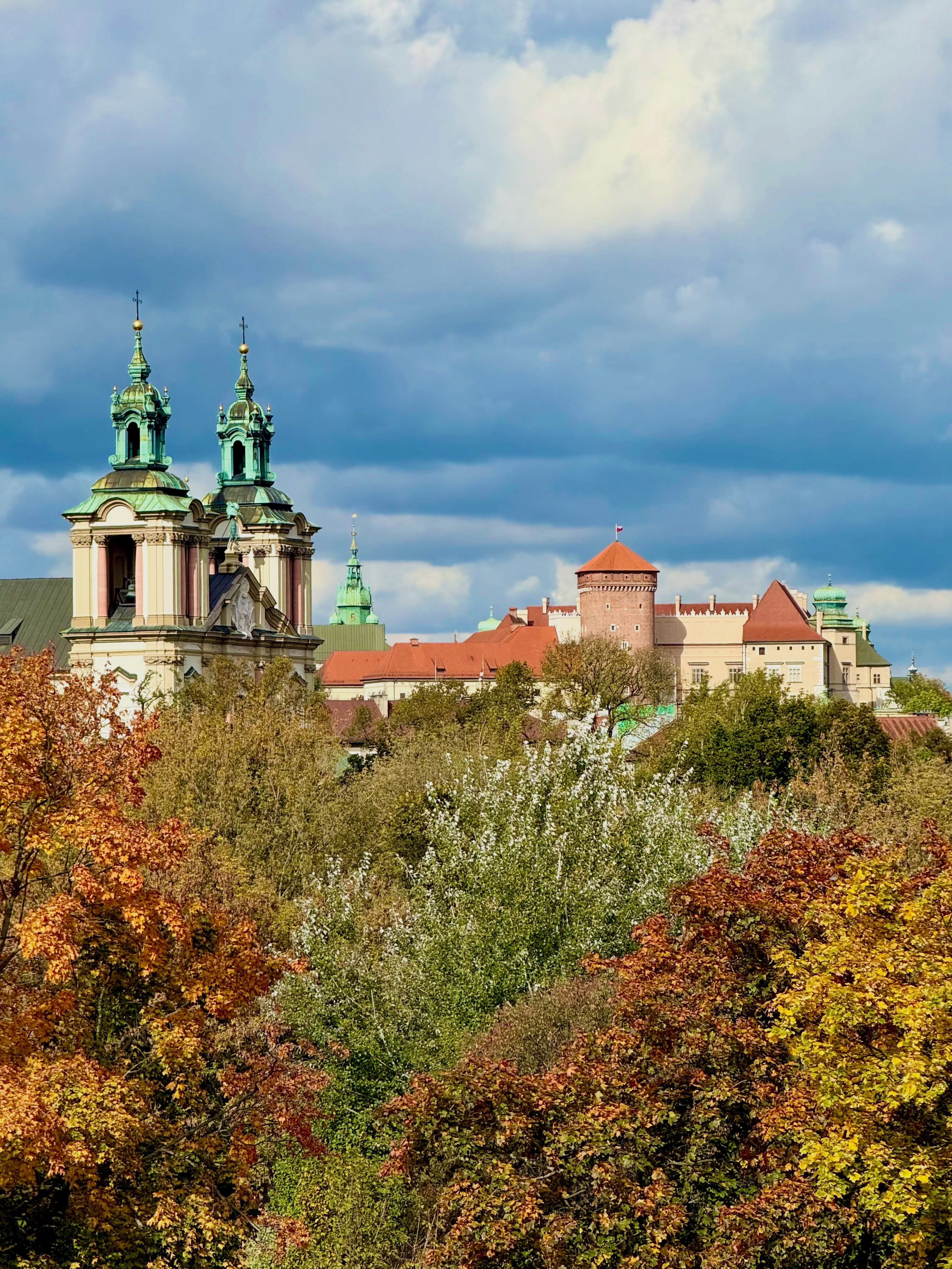 Autumn in Karakow #kraków #krakow #visitpoland #travelbloggers #retireandtravel